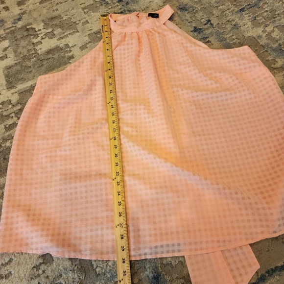Torrid Pink Clip Chiffon Mock Neck Halter. Sleeveless top. Women's size 3X - Picture 8 of 16